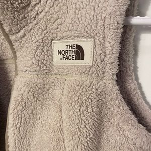 The North Face Women’s Medium Teddy Fleece Vest